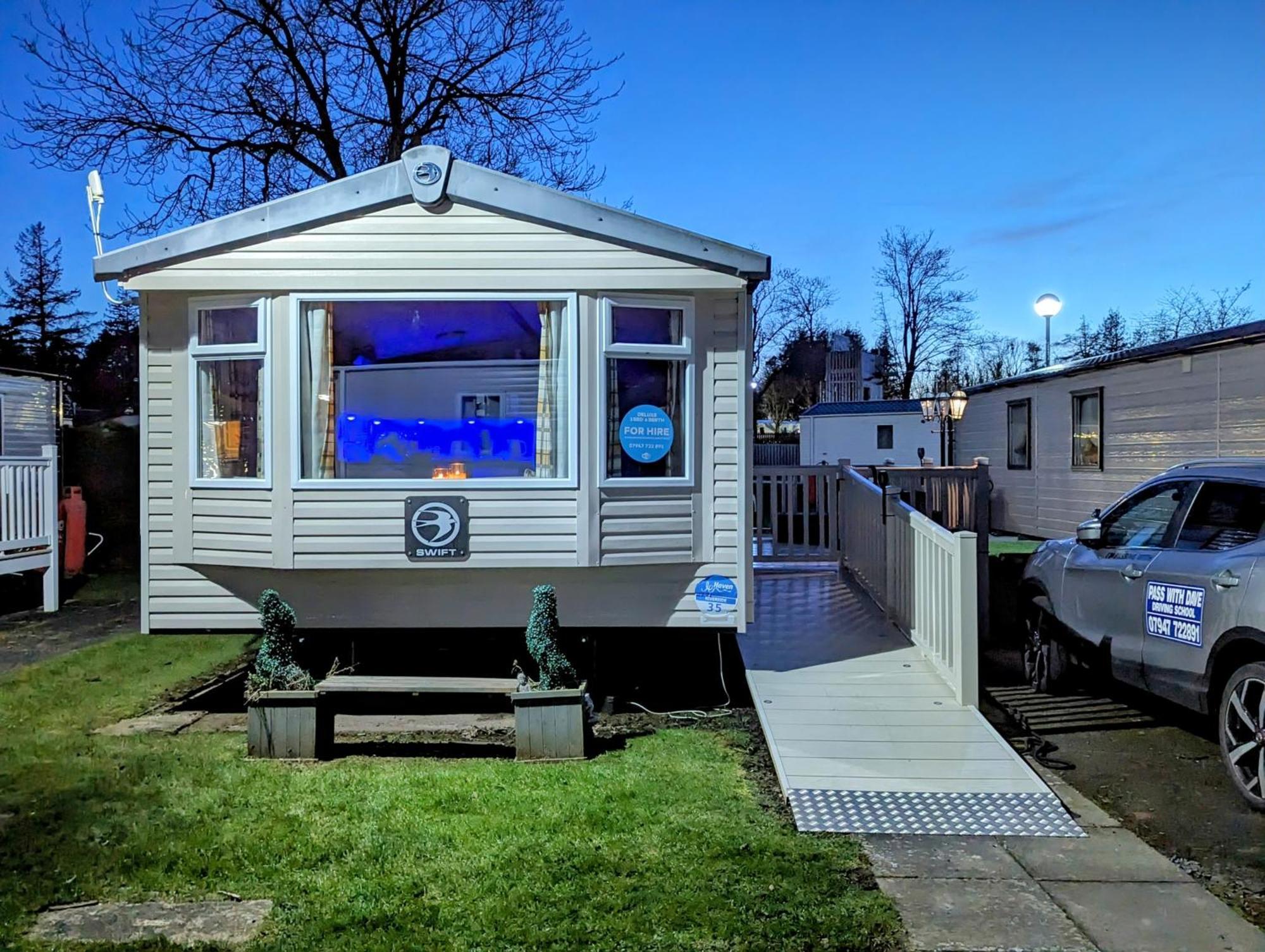 Haggerston Castle 3 Bedroom Deluxe Holiday Home Cheswick  Exterior foto
